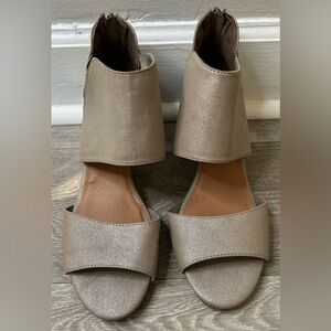 Sonoma Shimmering Tan Women's Sandals, Women’s, Size 8.5